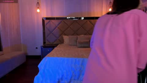 Snapshot of amywalker_ chatting on January 7, 10:01 am AMY WALKER online show from January 7, 10:01 am