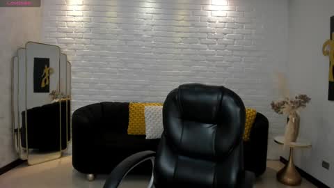 Snapshot of amywalker_ chatting on January 23, 10:11 am AMY WALKER online show from January 23, 10:11 am