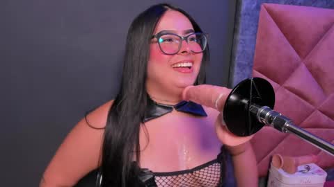 amywhitte_ online show from June 5, 5:11 am