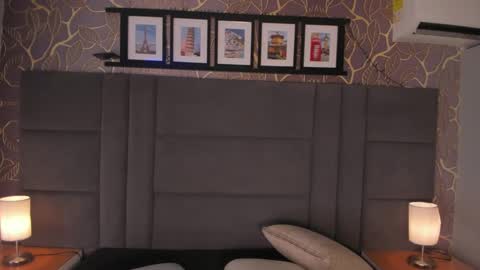 Ana  online show from February 6, 12:48 pm