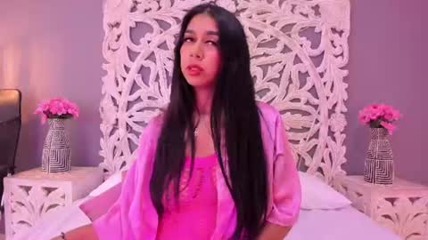 Ana Gonzalez online show from July 8, 8:55 pm