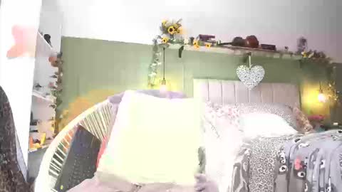 Ana Maria online show from September 8, 9:03 pm