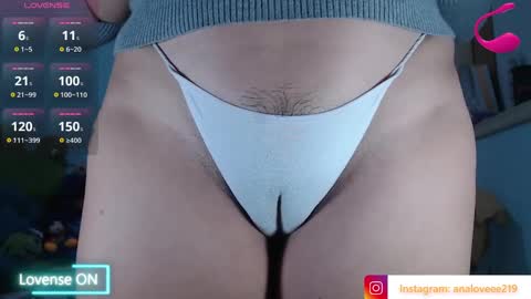 Snapshot of ana_loveee chatting on October 6, 8:35 pm Ana lopez - Cameltoe girl online show from October 6, 8:35 pm