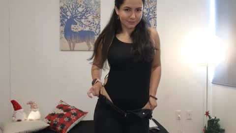 Snapshot of ana_melissa chatting on February 1, 9:40 pm Ana Melissa online show from February 1, 9:40 pm