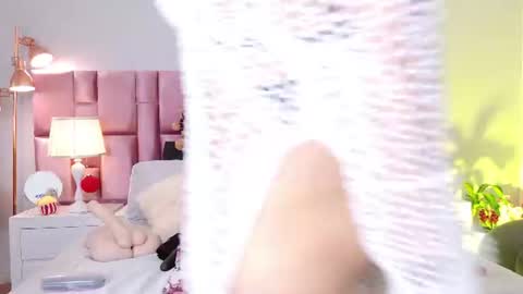 anaa_bellaa online show from July 24, 12:36 pm