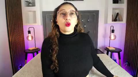 Ana Moon  online show from July 14, 5:01 am