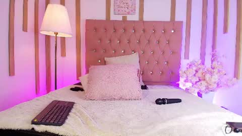 Ana Moon  online show from July 7, 6:47 am