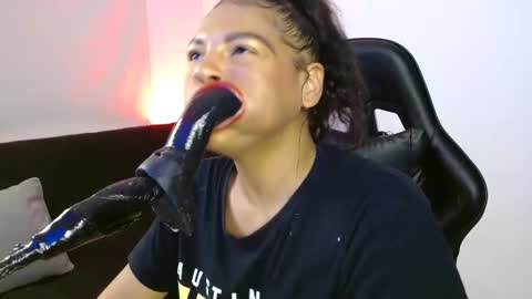 anabel alice gandara  online show from March 10, 1:43 pm