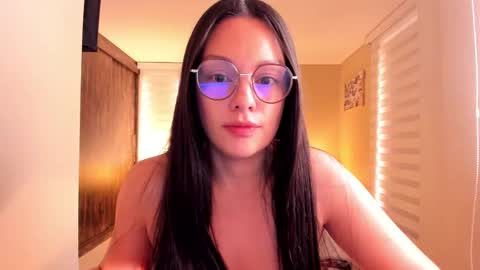 Snapshot of anabel_25 chatting on January 27, 12:37 pm Anabel online show from January 27, 12:37 pm