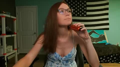Anabelleleigh online show from May 1, 12:14 am