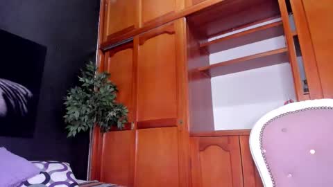 Anahi online show from October 26, 12:00 pm