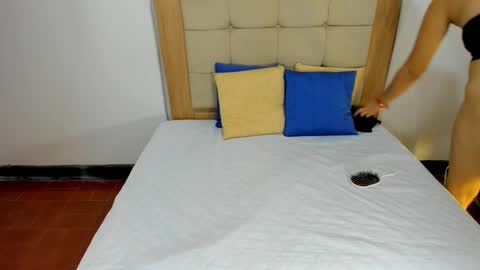 ANAIS EVANZ  online show from December 30, 3:02 pm