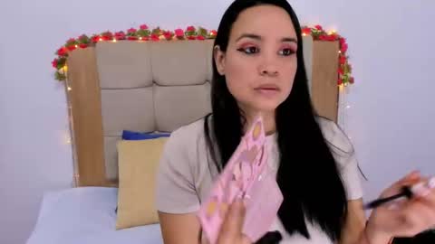 ANAIS EVANZ  online show from January 30, 3:08 pm