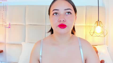 Snapshot of anaisclarkx chatting on December 20, 11:21 am Anais clark online show from December 20, 11:21 am