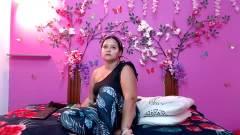 Snapshot of analdeepalejandra18 chatting on February 17, 7:23 pm analdee online show from February 17, 7:23 pm