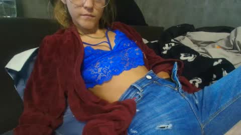 Snapshot of analove200 chatting on October 9, 12:53 pm analove200 online show from October 9, 12:53 pm