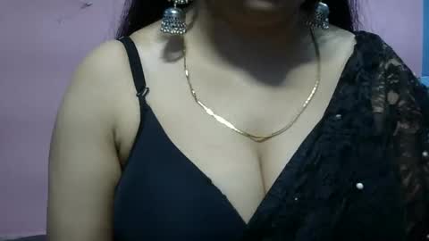 Snapshot of anamika794088 chatting on March 4, 1:49 pm anamika794088 online show from March 4, 1:49 pm