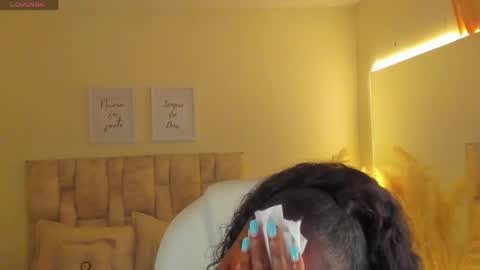 A N A  my connection hours are from 600 pm to 12 pm Colombian time online show from April 30, 1:44 am