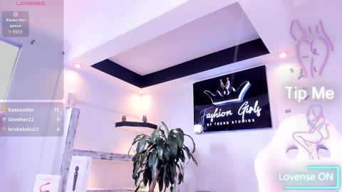 Snapshot of anaruiz1_ chatting on October 12, 6:21 pm ana online show from October 12, 6:21 pm