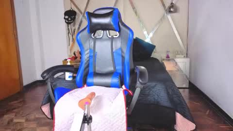 anastasiaxx69_ online show from November 3, 9:30 pm