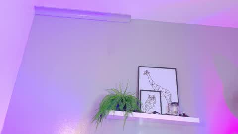 Kendra  online show from November 4, 10:20 am