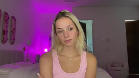 Andiee online show from July 31, 3:35 pm