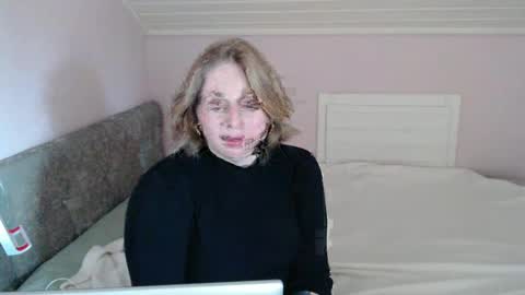 Snapshot of andorphina chatting on February 10, 10:20 am Andorphin online show from February 10, 10:20 am
