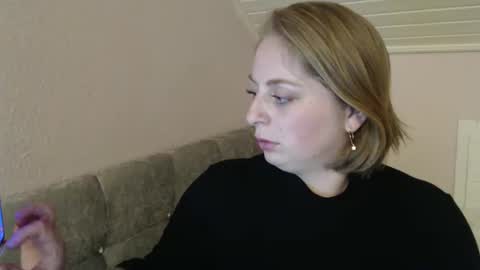 Snapshot of andorphina chatting on February 25, 4:46 pm Andorphin online show from February 25, 4:46 pm