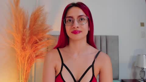 Snapshot of andracyruss chatting on December 31, 11:42 am Andra Cyrus online show from December 31, 11:42 am