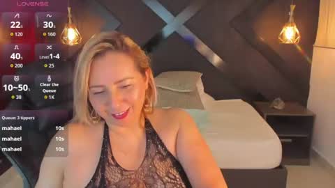 A N D R E online show from June 25, 5:12 am