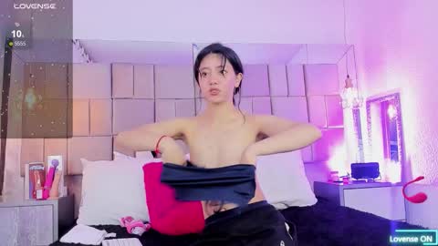 andrea_carocaro online show from March 14, 2:07 pm