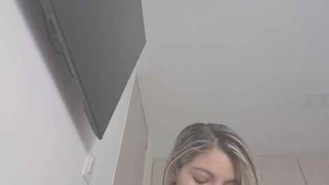 andreau 19 online show from December 4, 1:46 pm