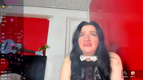 Snapshot of andrefoxx_ chatting on October 13, 6:16 am andre online show from October 13, 6:16 am