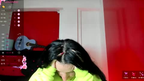 Snapshot of andrefoxx_ chatting on October 1, 6:07 am andre online show from October 1, 6:07 am