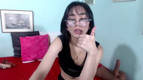 Snapshot of andreynajimenez chatting on February 17, 12:05 pm Andreyna online show from February 17, 12:05 pm