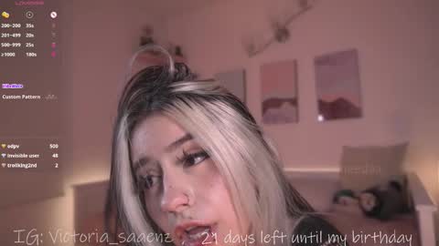 Victoria Senz  online show from November 22, 3:37 pm