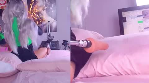 andy  online show from November 9, 3:46 am