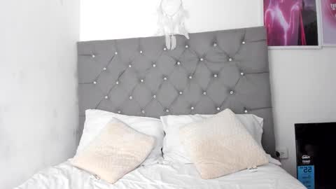          online show from October 13, 1:52 am