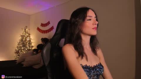      online show from December 14, 3:12 am