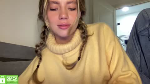 Snapshot of angel_from_sky chatting on January 5, 12:31 pm Greetings  Jess online show from January 5, 12:31 pm