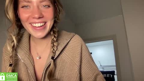 Snapshot of angel_from_sky chatting on January 9, 1:56 pm Greetings  Jess online show from January 9, 1:56 pm
