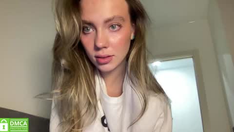 Snapshot of angel_from_sky chatting on January 30, 12:48 pm Greetings  Jess online show from January 30, 12:48 pm