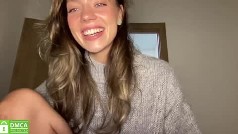 Snapshot of angel_from_sky chatting on October 10, 1:16 pm Greetings  Jess online show from October 10, 1:16 pm