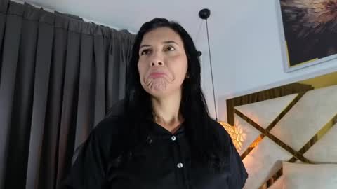 Nicolle  online show from July 6, 11:26 am