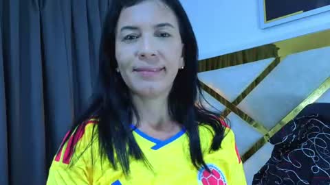 Nicolle  online show from July 7, 11:03 am