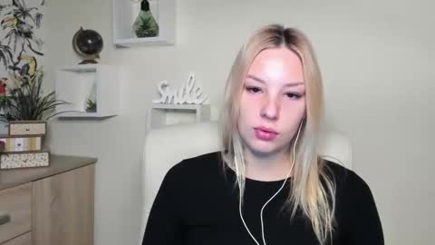 Angela online show from March 10, 6:50 am