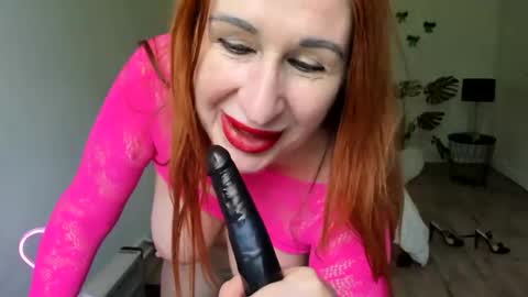 AngelHuremm online show from May 2, 9:56 am