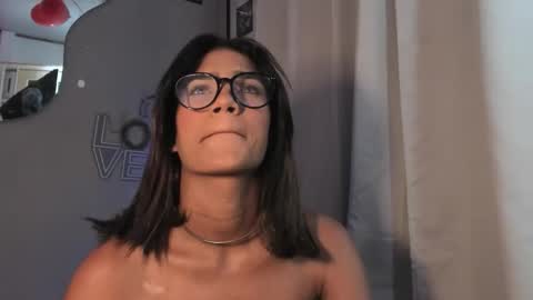 Carolina online show from February 19, 1:16 am