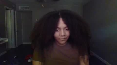 Snapshot of angelicaliusdomme chatting on October 8, 7:07 pm Alius Angelic online show from October 8, 7:07 pm