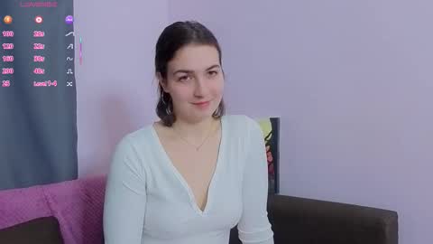 Roxi online show from March 5, 7:20 pm